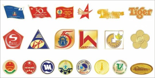 huy hiệu cùng đồng phục công ty đẹp 12